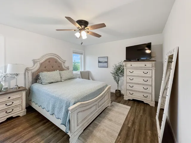 $450,000 | 525 Washington Circle, Oostburg, WI 53070