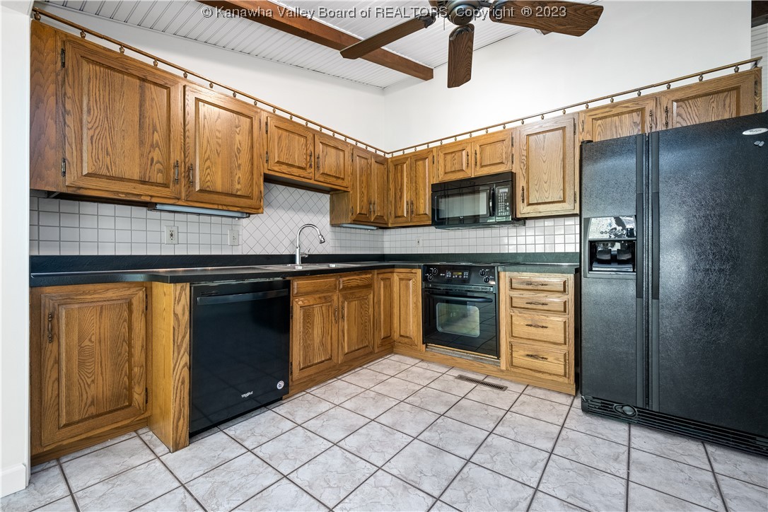 816 Chappell Road Charleston, WV 25304 - Photo 13 of 29 Gallery Image 13