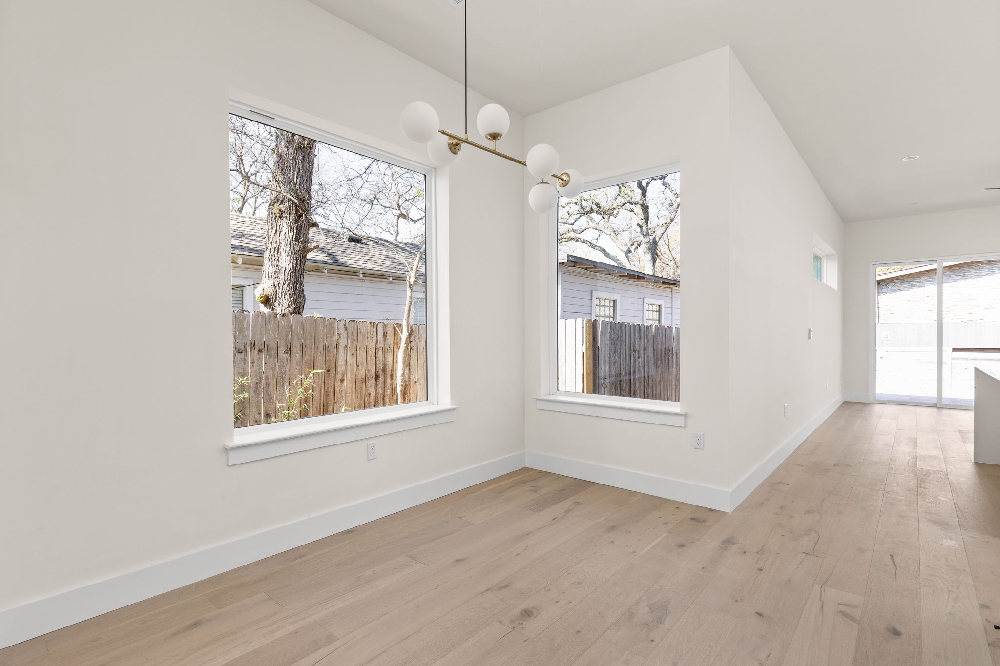 1402 Summit Street, Unit B Austin, TX 78741 - Photo 6 of 36