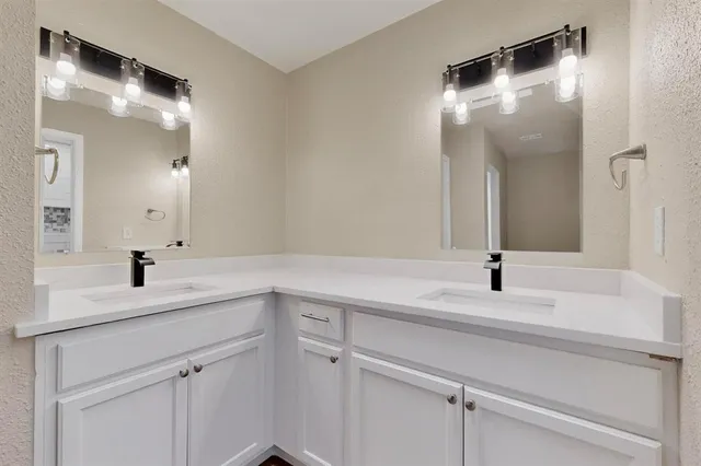 $594,500 | 2966 Buttonwood Drive, Carrollton, TX 75006