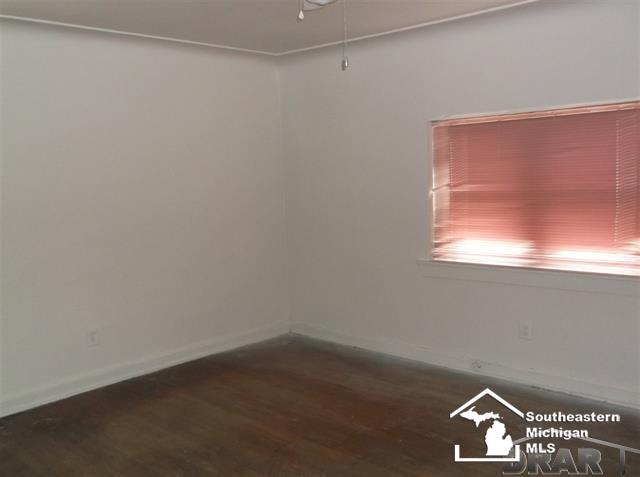 25065 Sibley Road Romulus, MI 48174 - Photo 9 of 10