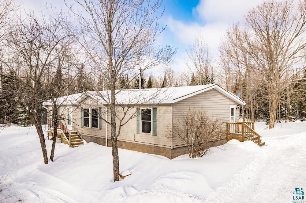 4231 Stockholm Road Duluth, MN 55803 - Photo 1 of 50