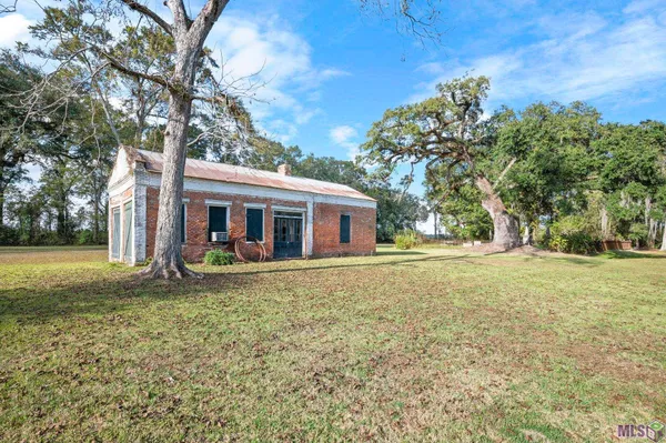 $2,100,000 | 4250 Highway 308, Napoleonville, LA 70390