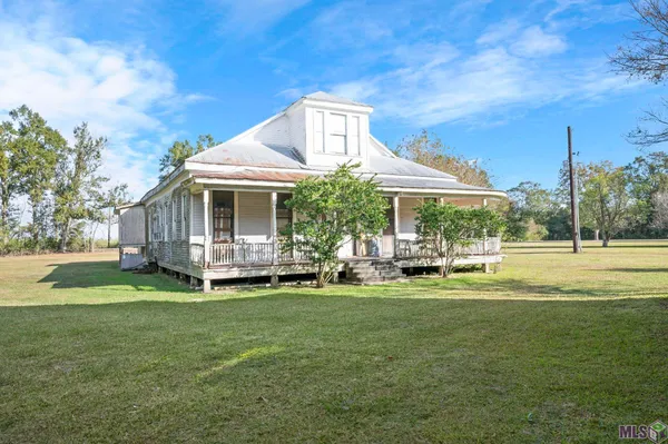 $2,100,000 | 4250 Highway 308, Napoleonville, LA 70390