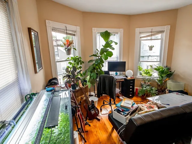 $3,300 | 30 Spring Park Avenue, Unit 3, Boston, MA 02130