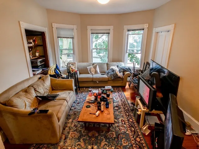 $3,300 | 30 Spring Park Avenue, Unit 3, Boston, MA 02130