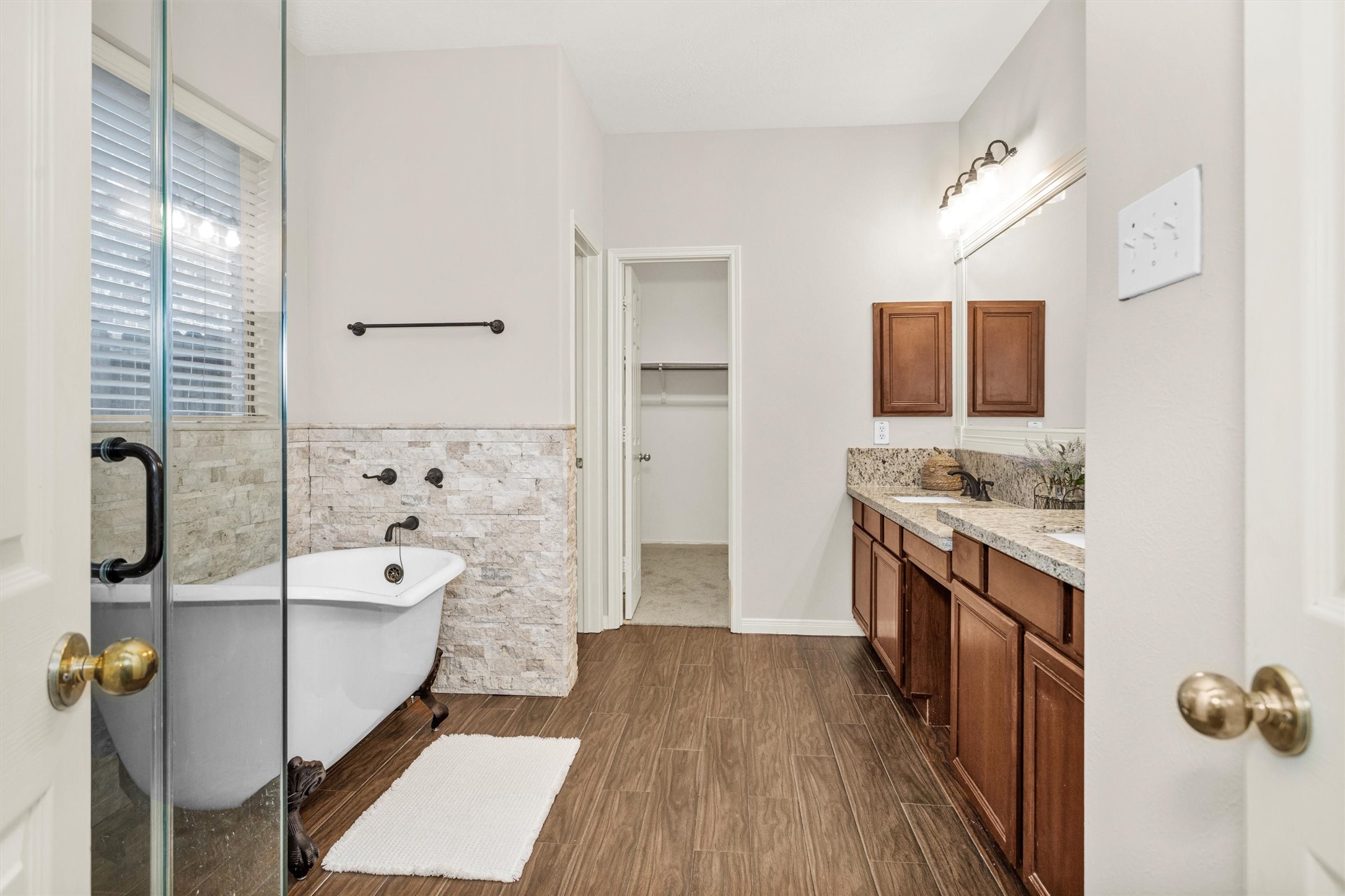 14134 Pollux Court Tomball, TX 77375 - Photo 30 of 50 Primary bathroom with clawfoot tub