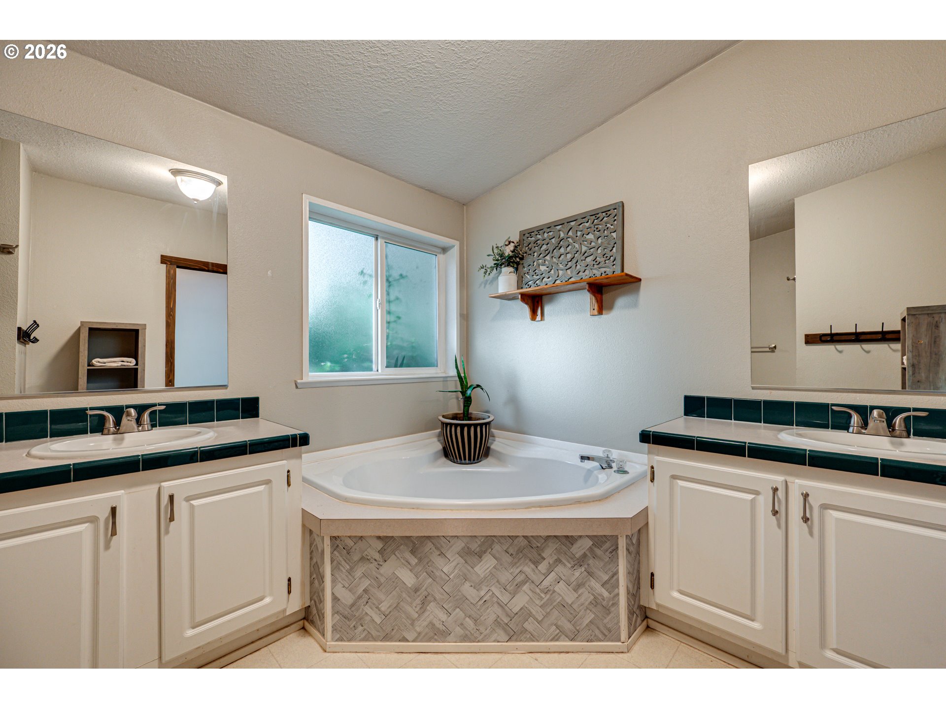 180 Sassy Creek Road Ariel, WA 98603 - Photo 14 of 48