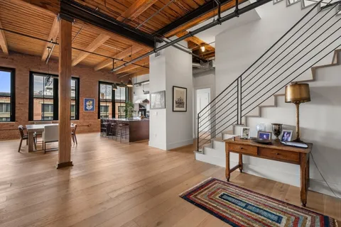 $3,250,000 | 49 Melcher Street, Unit 502, Boston, MA 02210