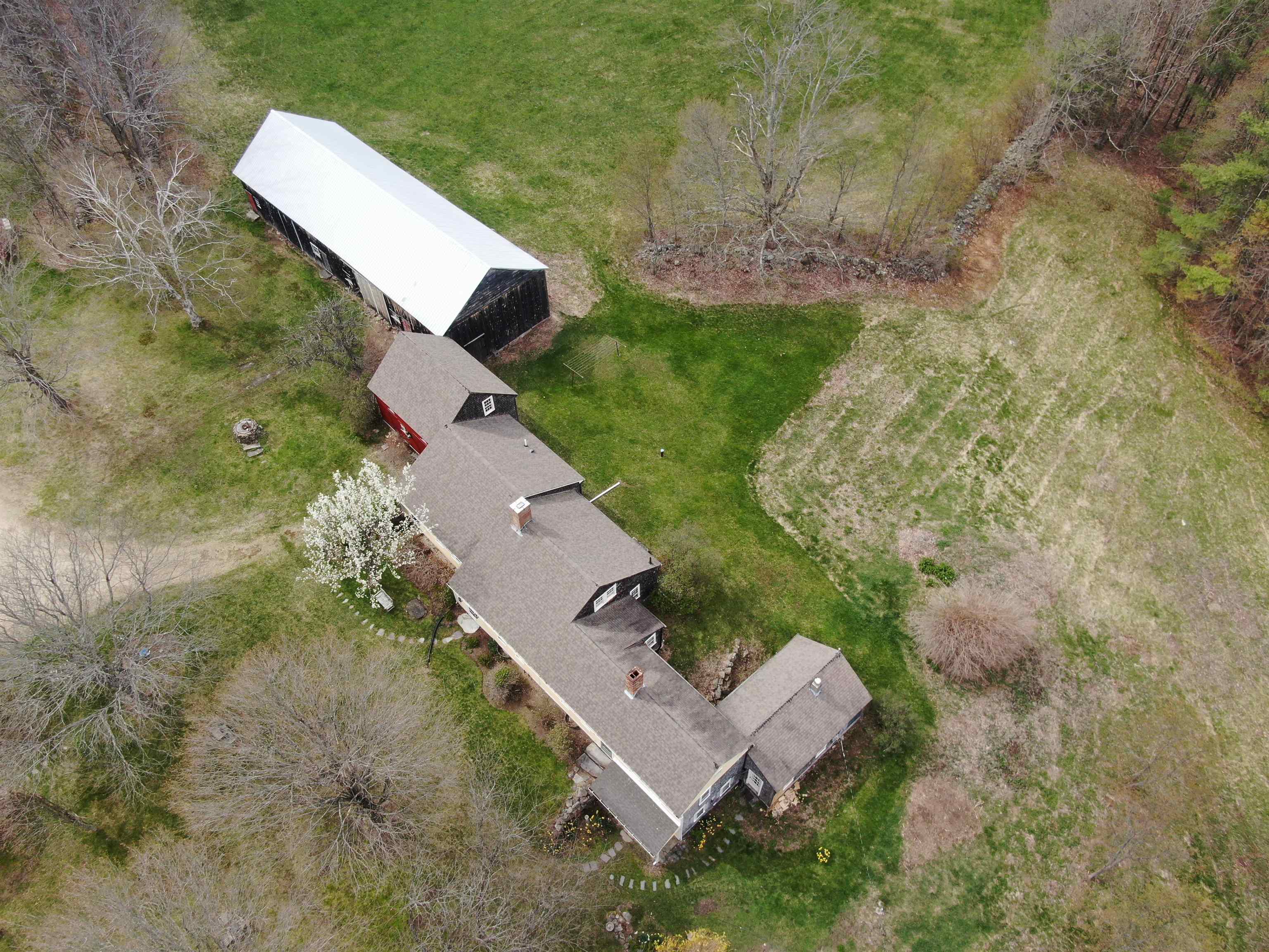 22 Wyman Road Loudon, NH 03307 - Photo 4 of 39