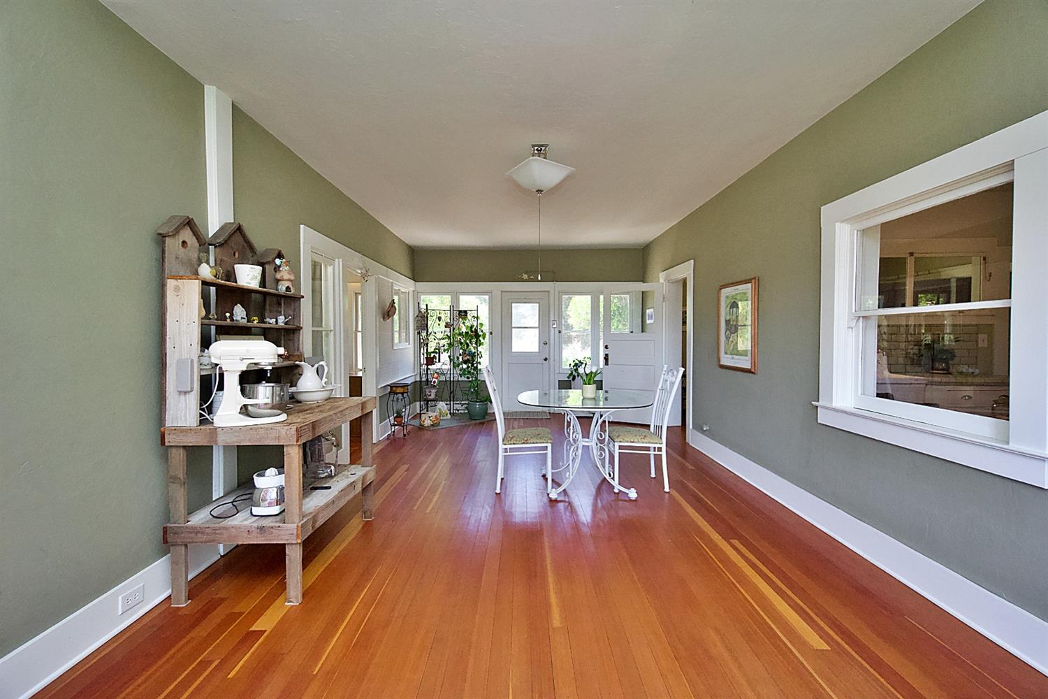 2220 Dewitt Avenue Clovis, CA 93612 - Photo 15 of 44 a dining room with furniture and wooden floor