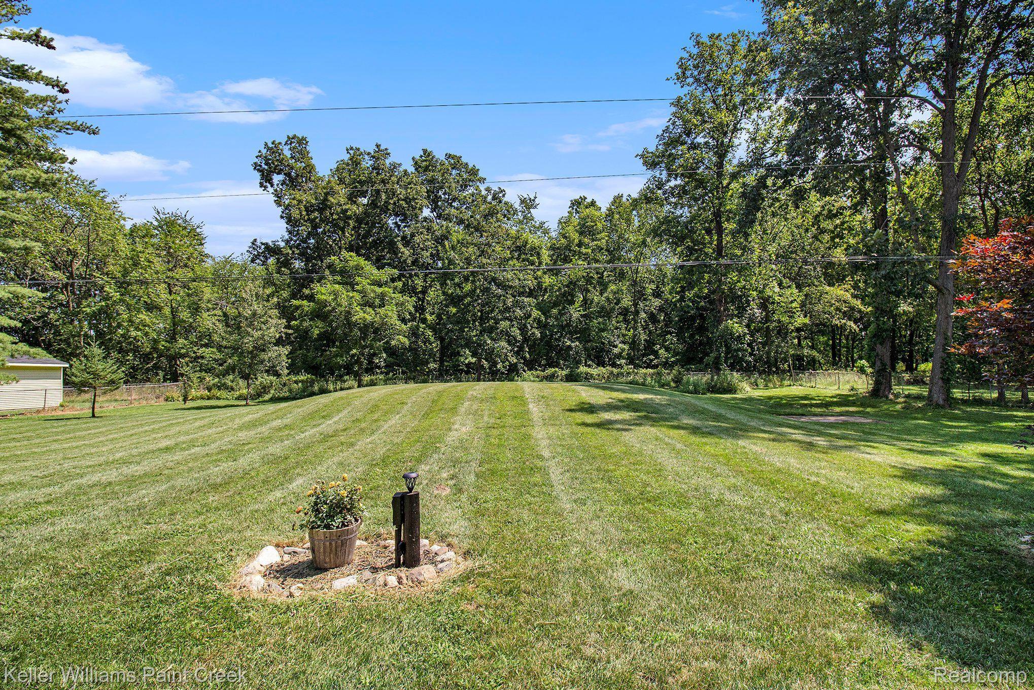 2226 Layton Road Fowlerville, MI 48836 - Photo 14 of 17 Gallery Image 14