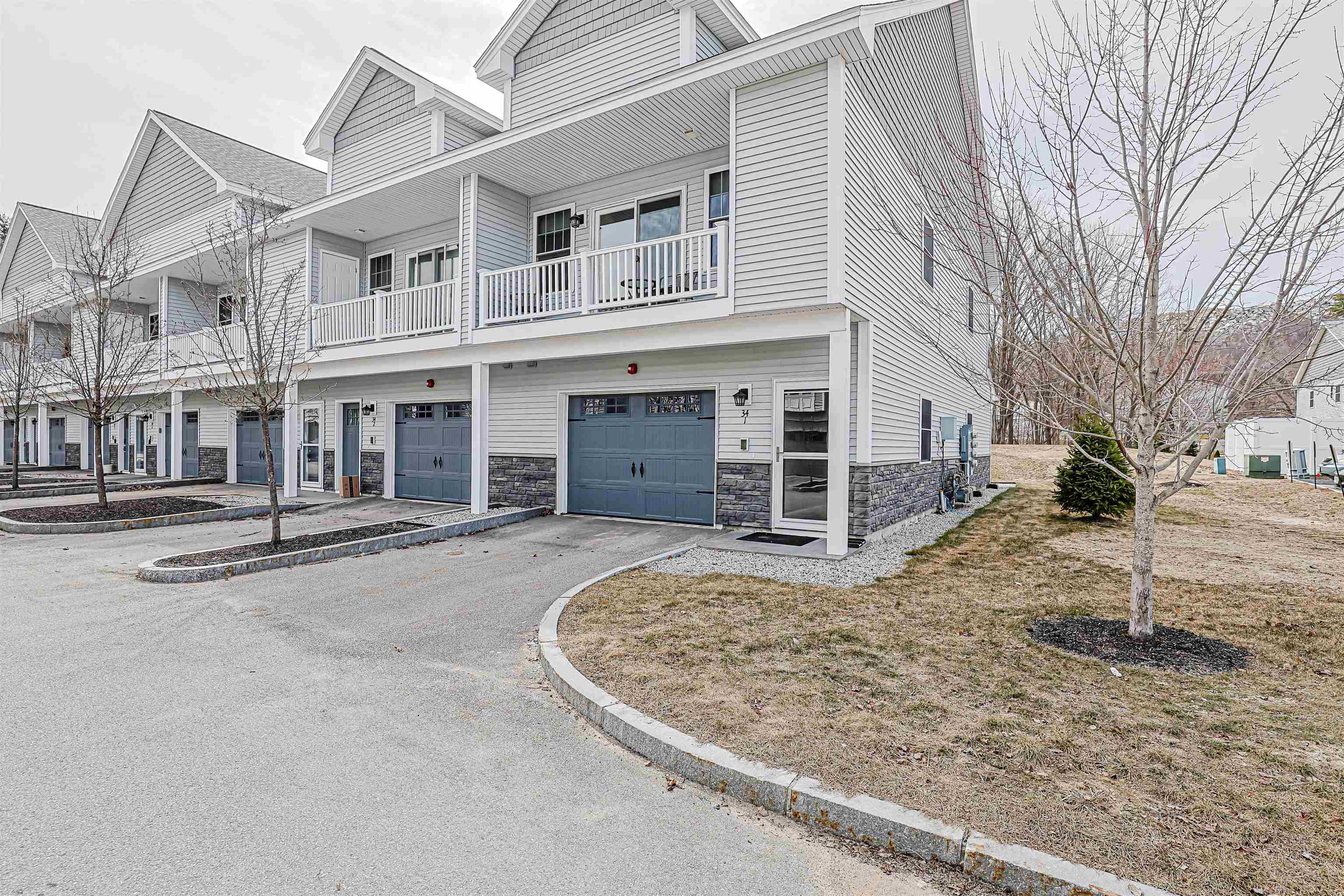 34 Callaway Drive, Unit 1 Concord, NH 03301 - Photo 3 of 38