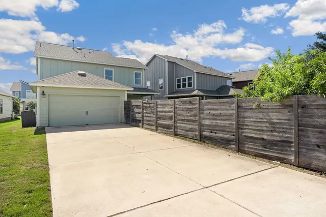 $2,550 | 8712 Slater Drive, Austin, TX 78747