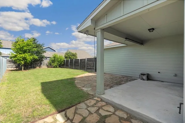 $2,550 | 8712 Slater Drive, Austin, TX 78747