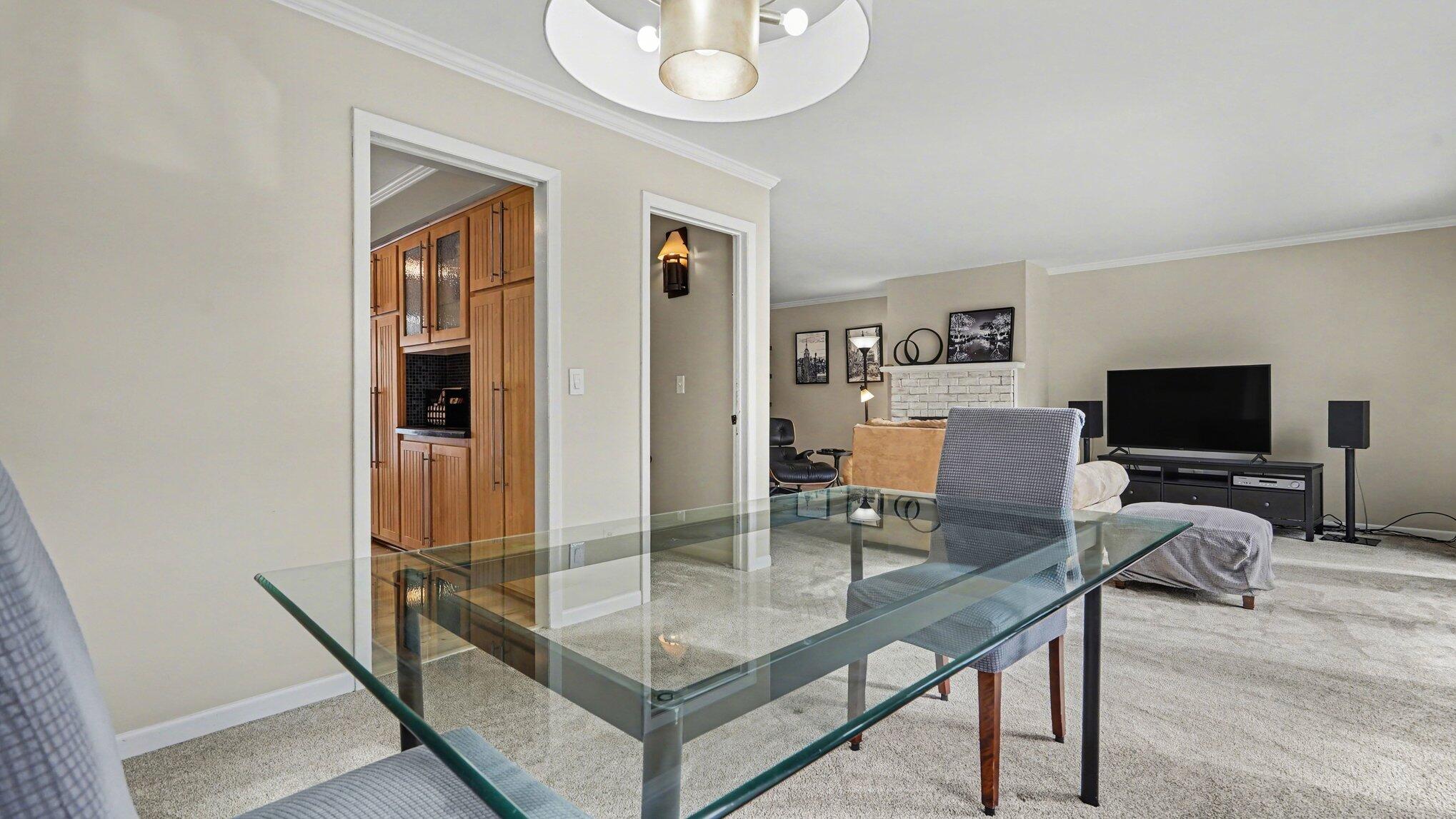 2176 Overlook Court Ann Arbor, MI 48103 - Photo 8 of 28 008_file_1816