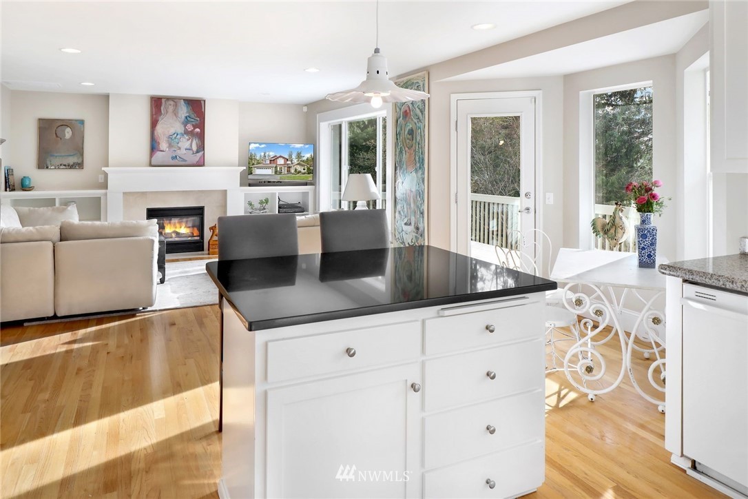 4425 Harrison Street Bellingham, WA 98229 - Photo 11 of 28 Gallery Image 11