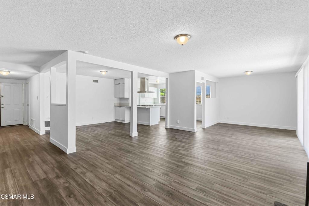 5735 Katherine Street Simi Valley, CA 93063 - Photo 8 of 30