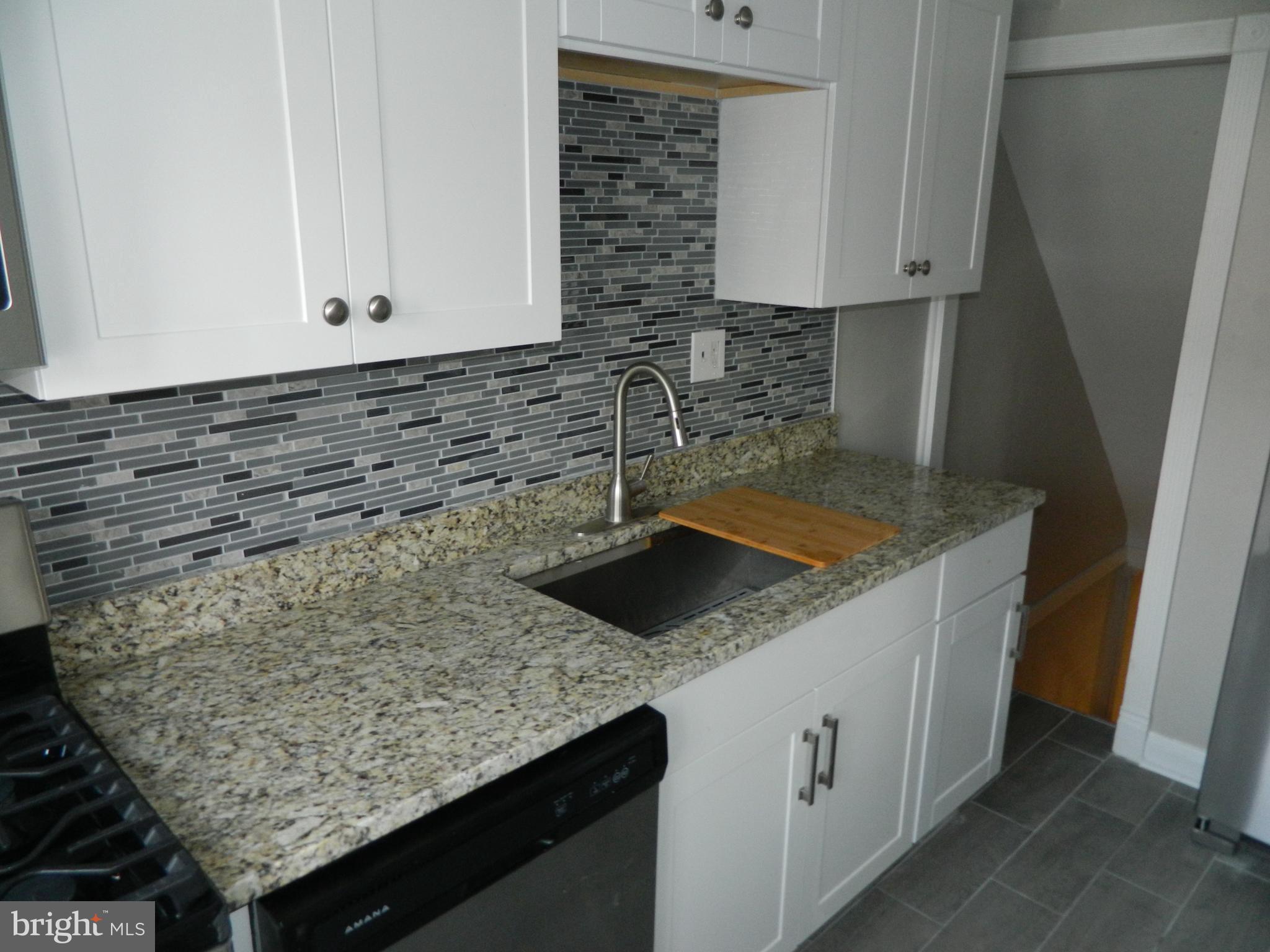 1002 Arncliffe Road Baltimore, MD 21221 - Photo 5 of 18