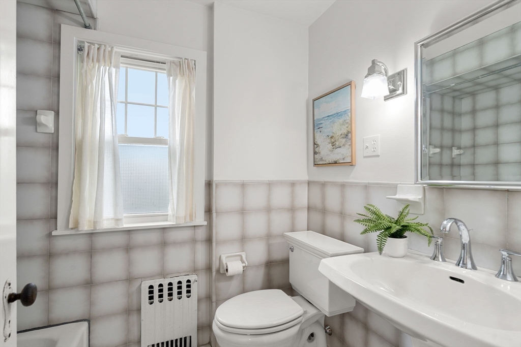 36 Richardson Road Belmont, MA 02478 - Photo 13 of 18