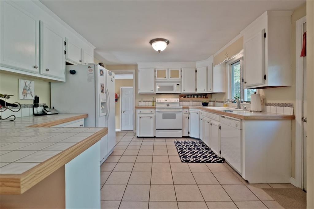 205 Rogers Road Yarmouth, ME 04096 - Photo 6 of 34 Photo