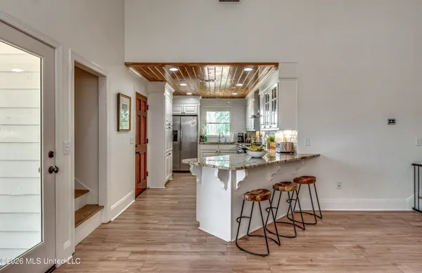 $569,900 | 12 Eagles Point, Brandon, MS 39047