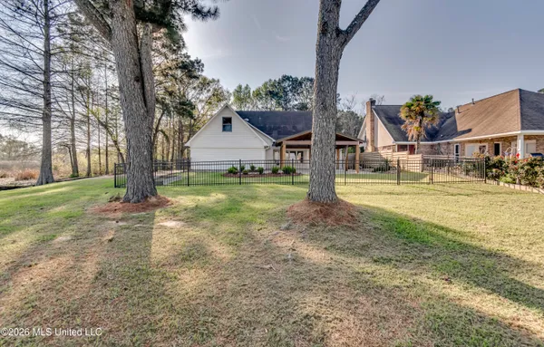 $569,900 | 12 Eagles Point, Brandon, MS 39047