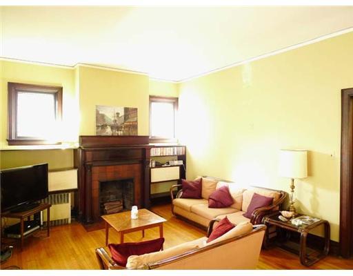 6317 Darlington Road Pittsburgh, PA 15217 - Photo 8 of 18 Living Room.
