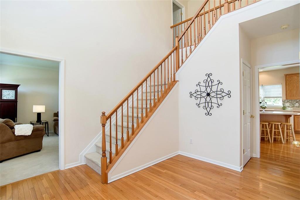 5908 Pebblestream Drive Carmel, IN 46033 - Photo 2 of 24