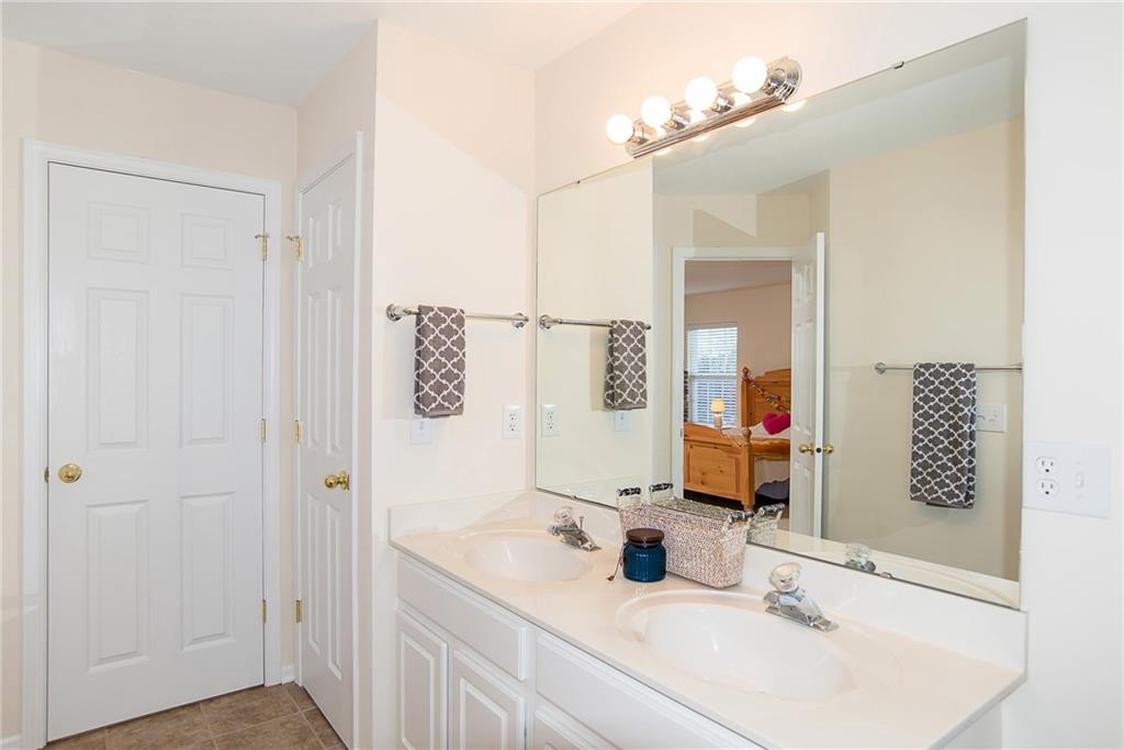 5908 Pebblestream Drive Carmel, IN 46033 - Photo 19 of 24