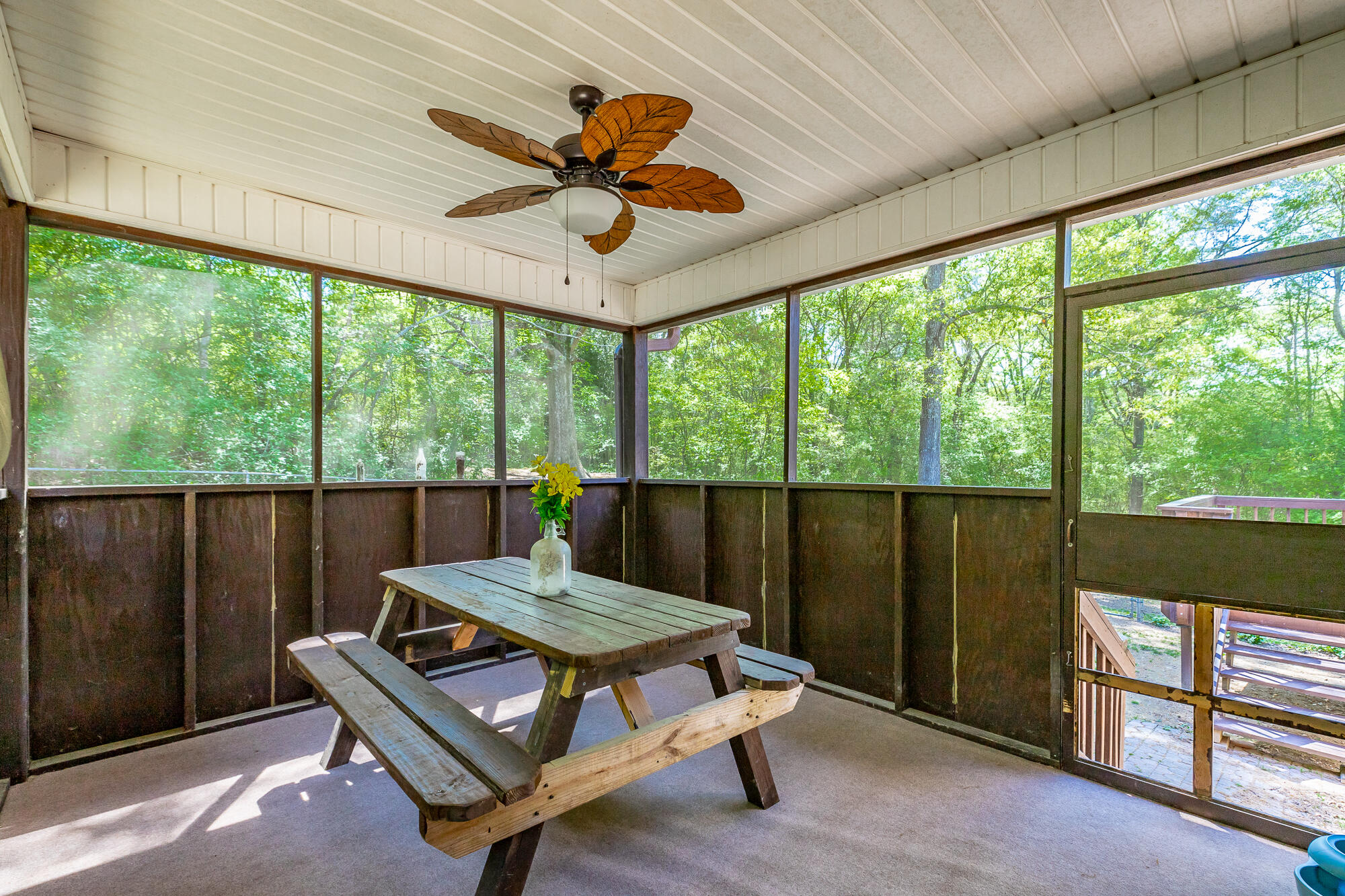 41 Durgin Hollow Road Chickamauga, GA 30707 - Photo 54 of 90 Back Lounge Area