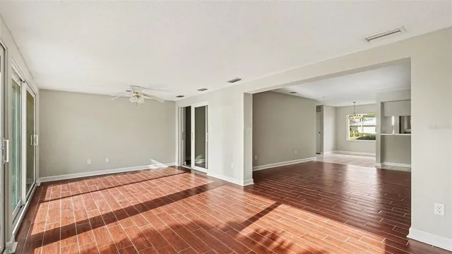 $125,000 | 11616 West Kingfisher Court, Unit 180, Crystal River, FL 34429