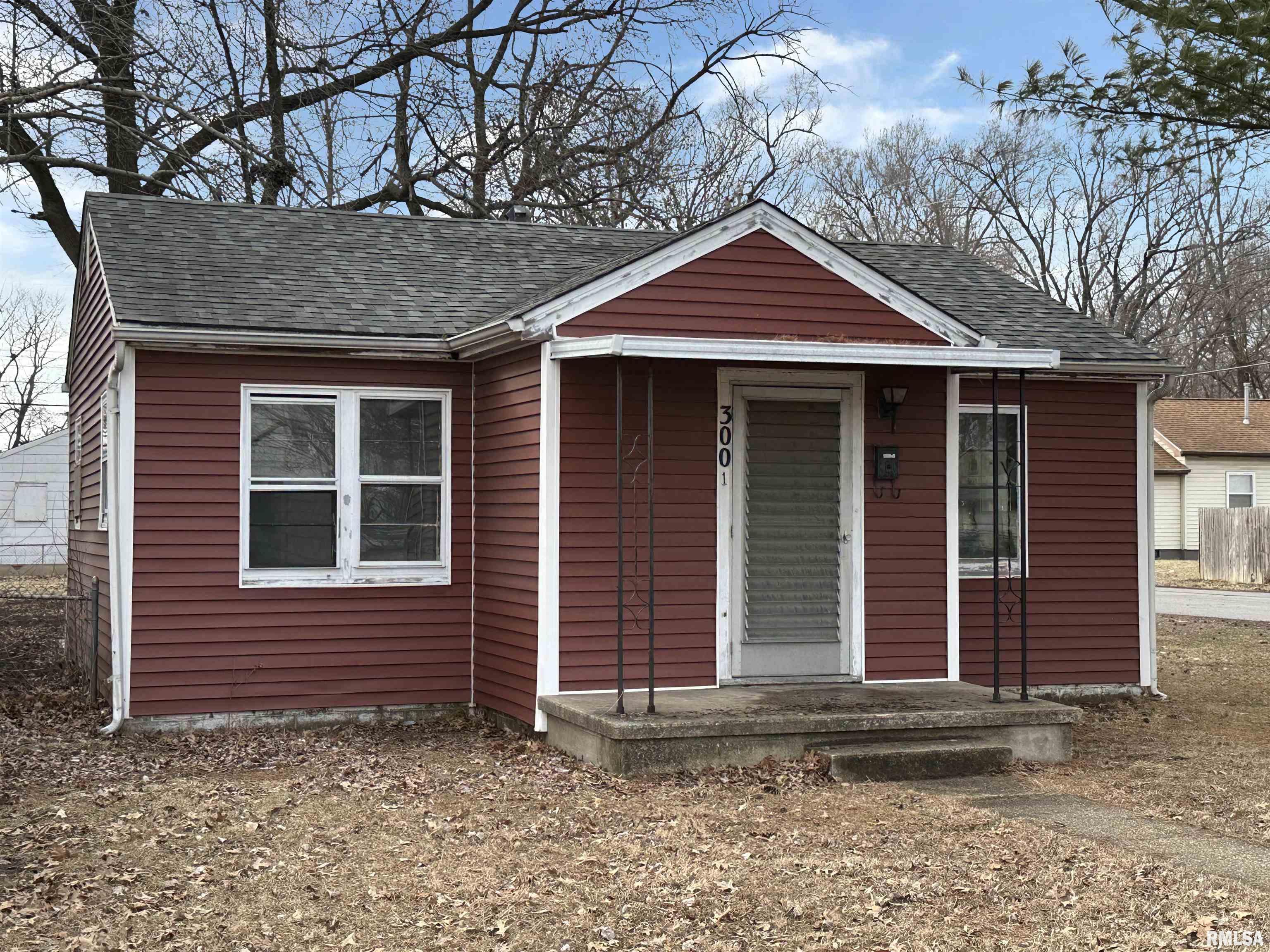 3001 Hoover Avenue Springfield, IL 62703 - Photo 1 of 17