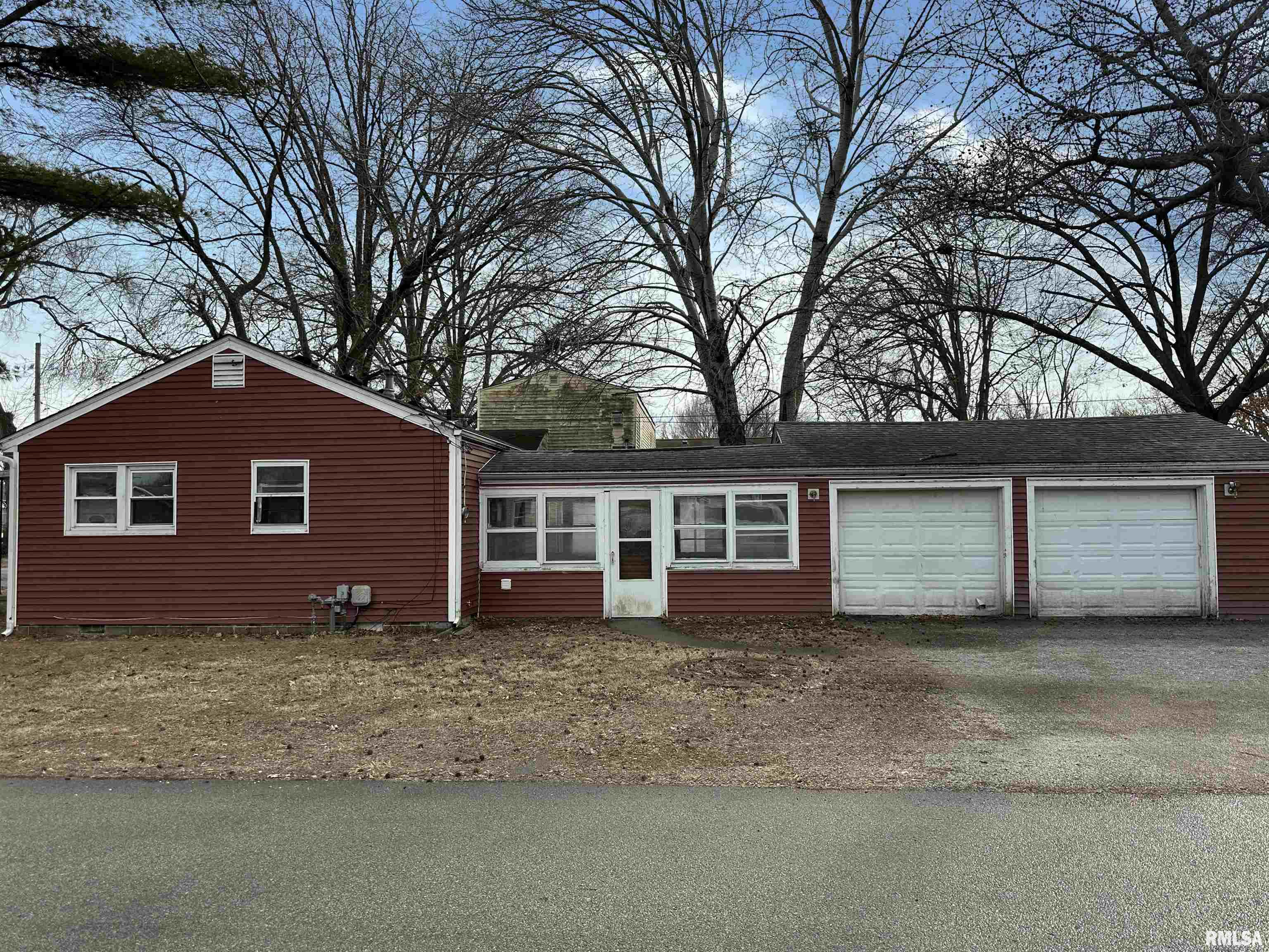 3001 Hoover Avenue Springfield, IL 62703 - Photo 15 of 17