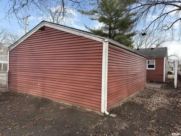 $31,000 | 3001 Hoover Avenue, Springfield, IL 62703