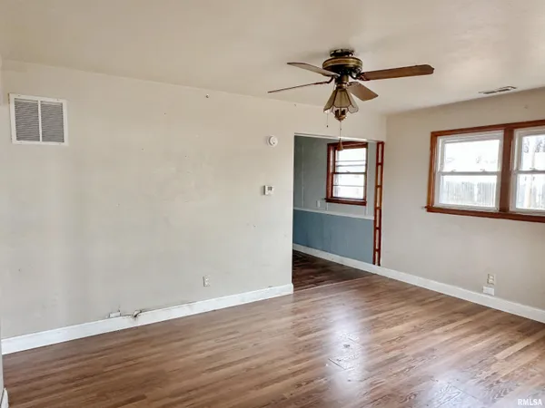 $31,000 | 3001 Hoover Avenue, Springfield, IL 62703