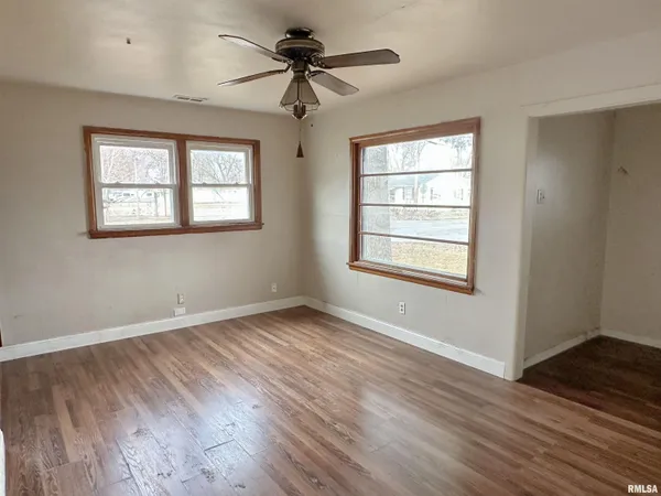 $31,000 | 3001 Hoover Avenue, Springfield, IL 62703