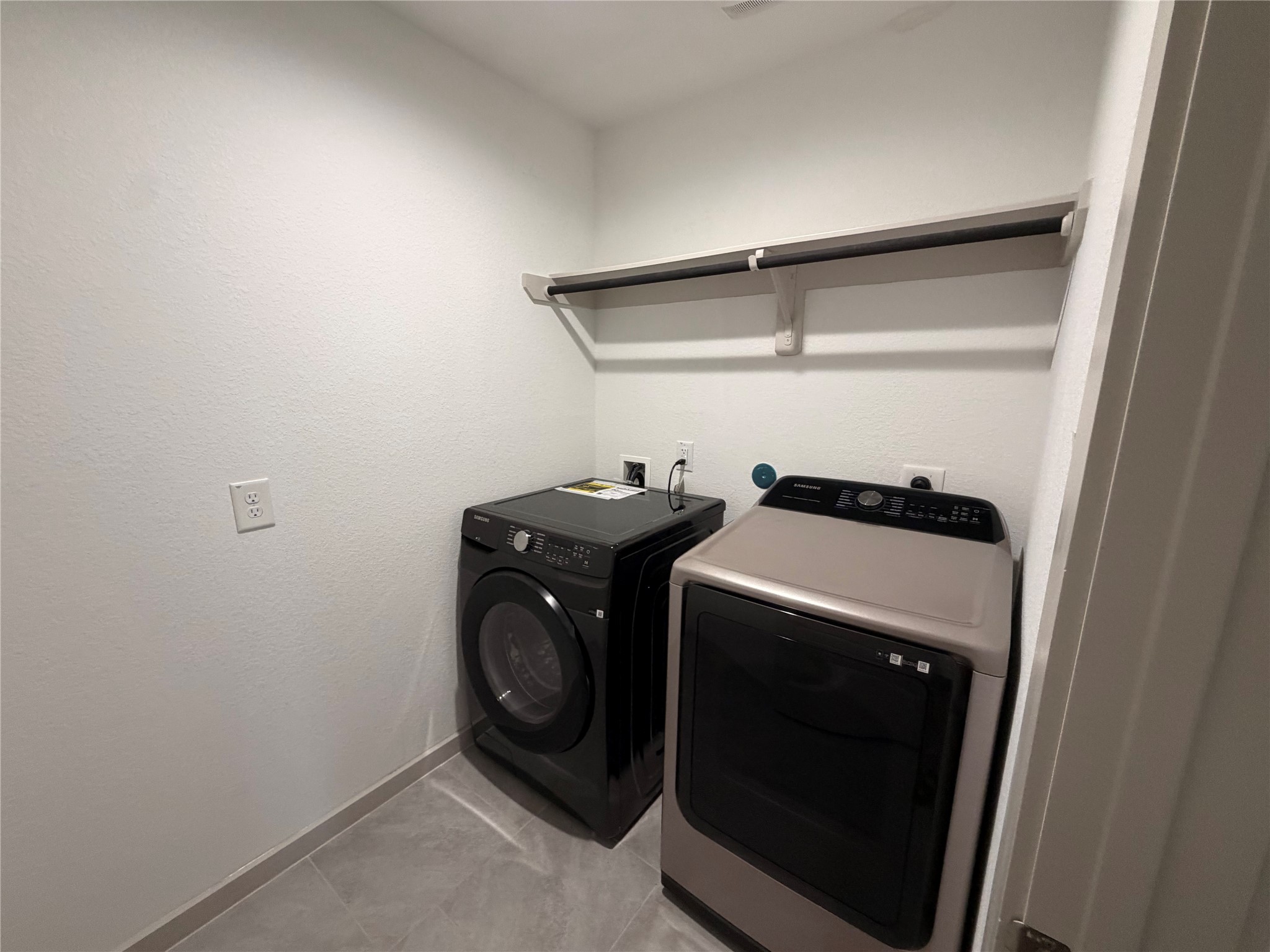 7307 Ramsgate Cliff Lane Richmond, TX 77407 - Photo 10 of 17 Gallery Image 10