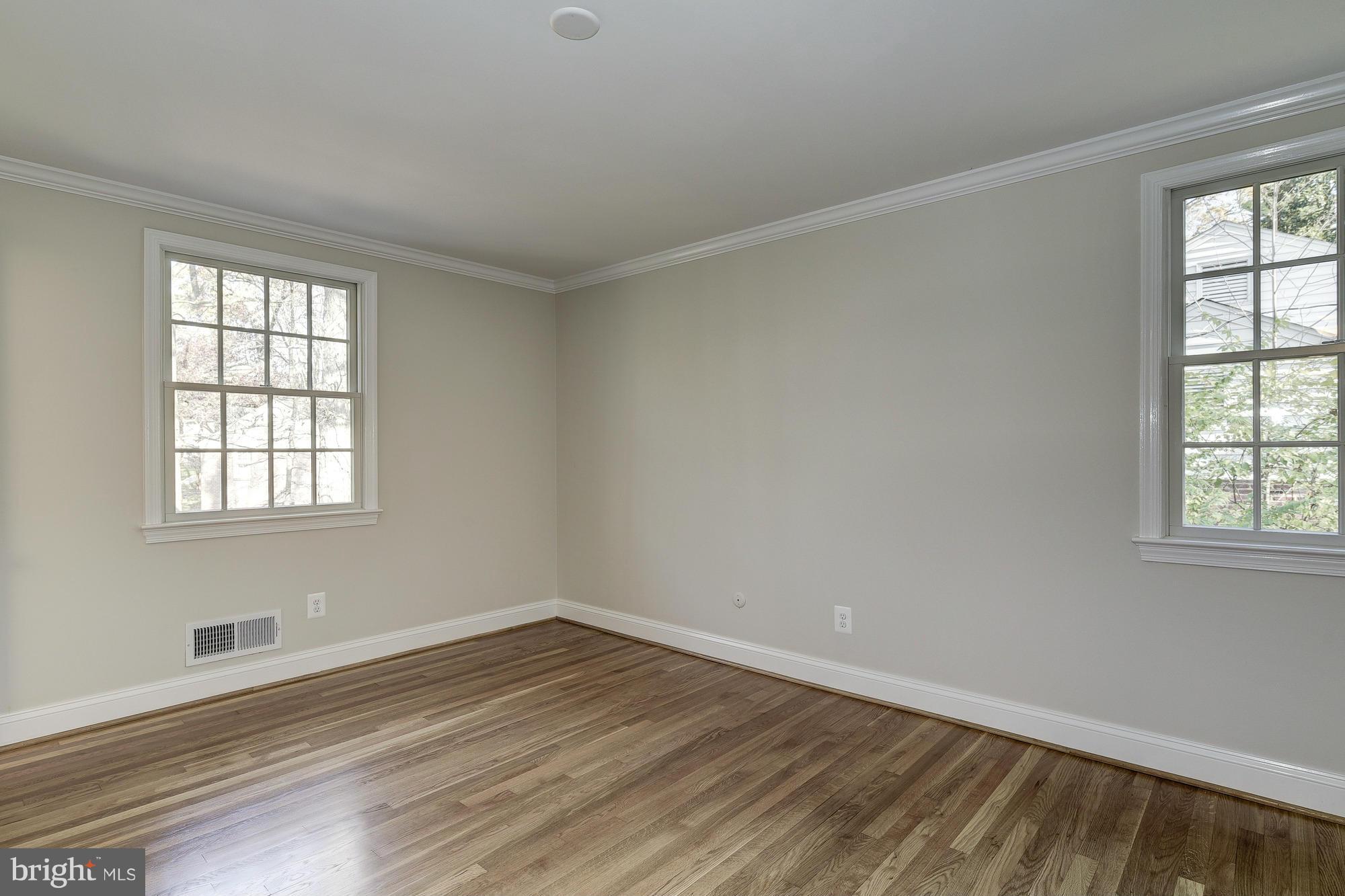 8207 Postoak Road Potomac, MD 20854 - Photo 19 of 30 Bedroom #2