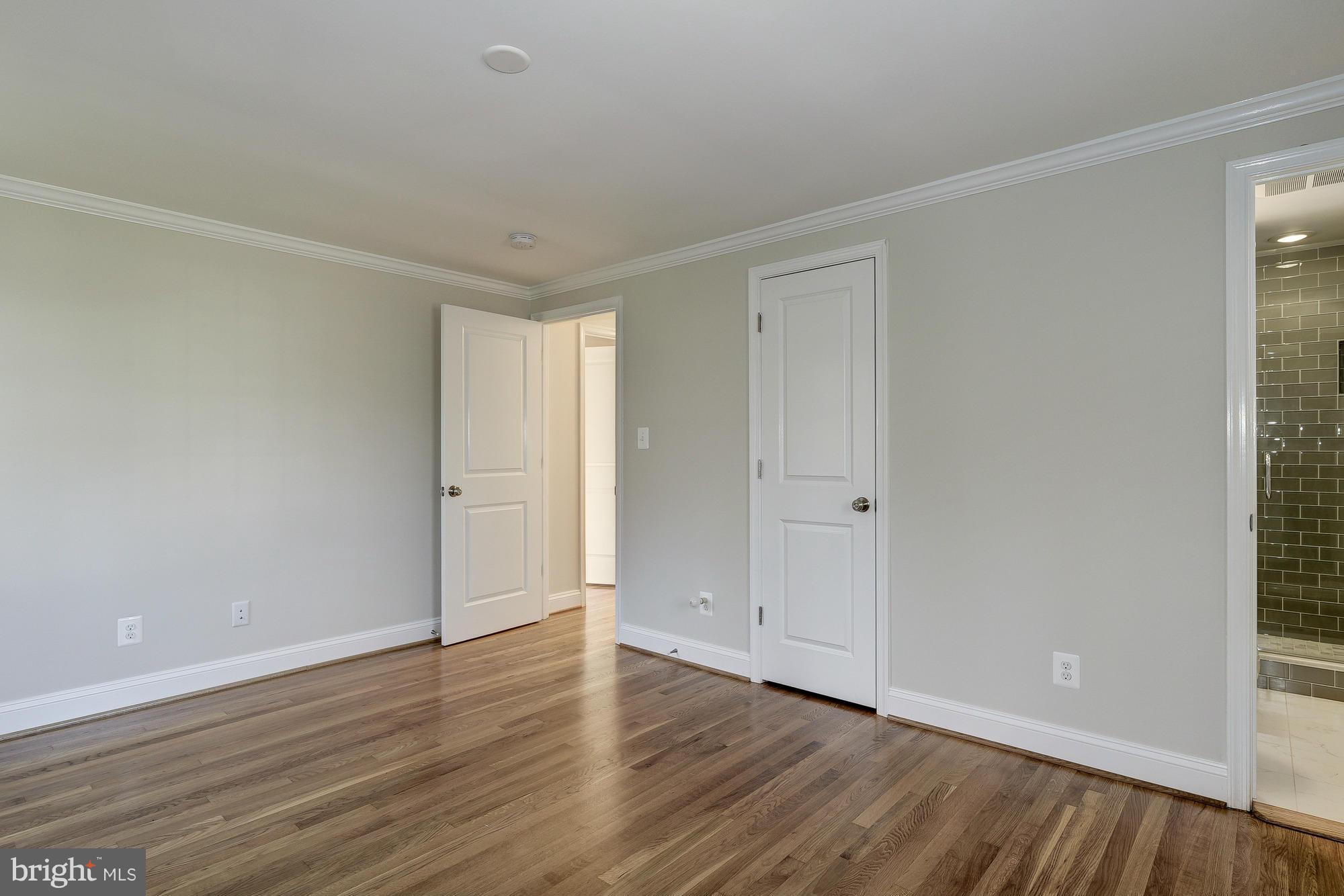 8207 Postoak Road Potomac, MD 20854 - Photo 21 of 30 Bedroom (Master)