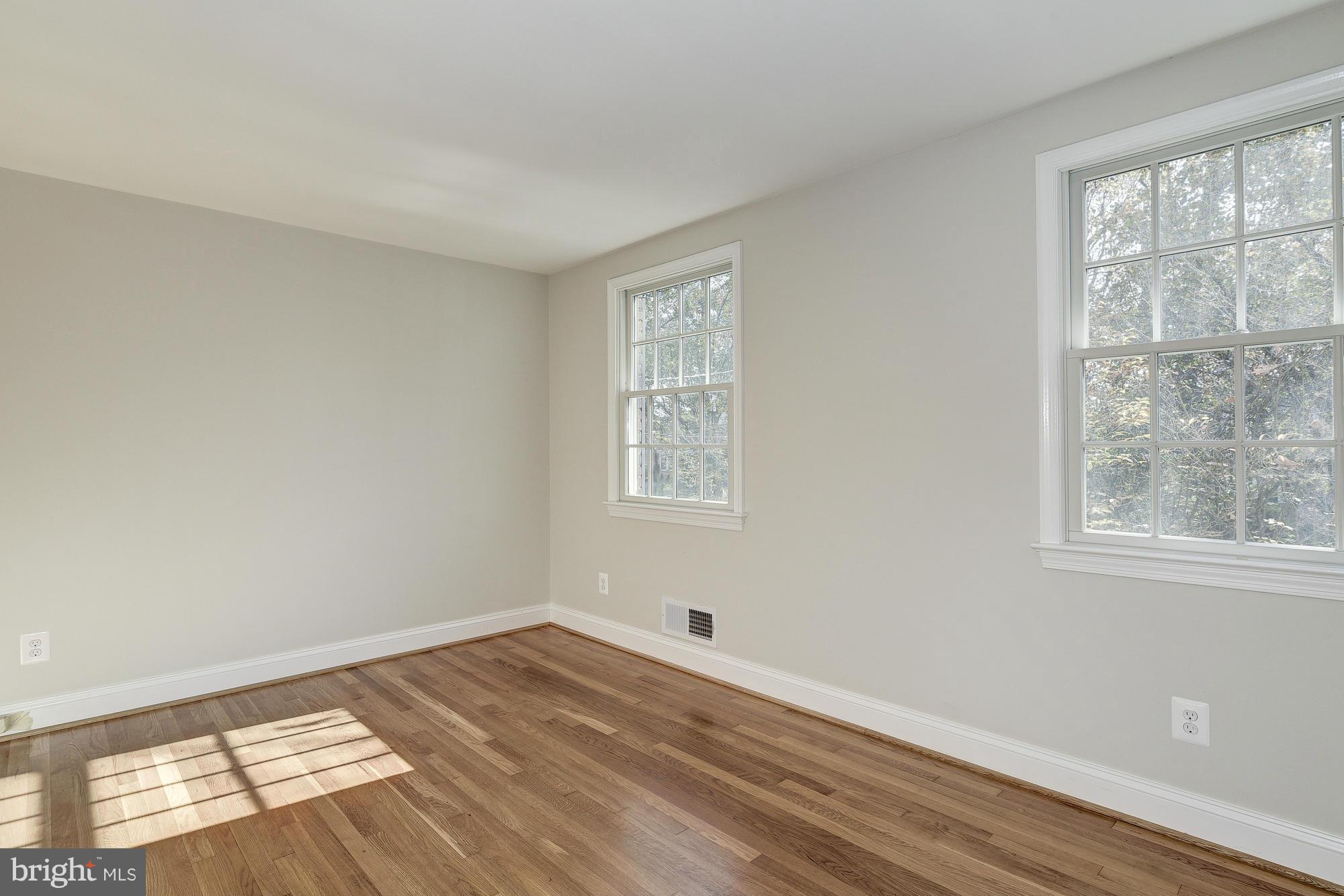 8207 Postoak Road Potomac, MD 20854 - Photo 24 of 30 Bedroom #4