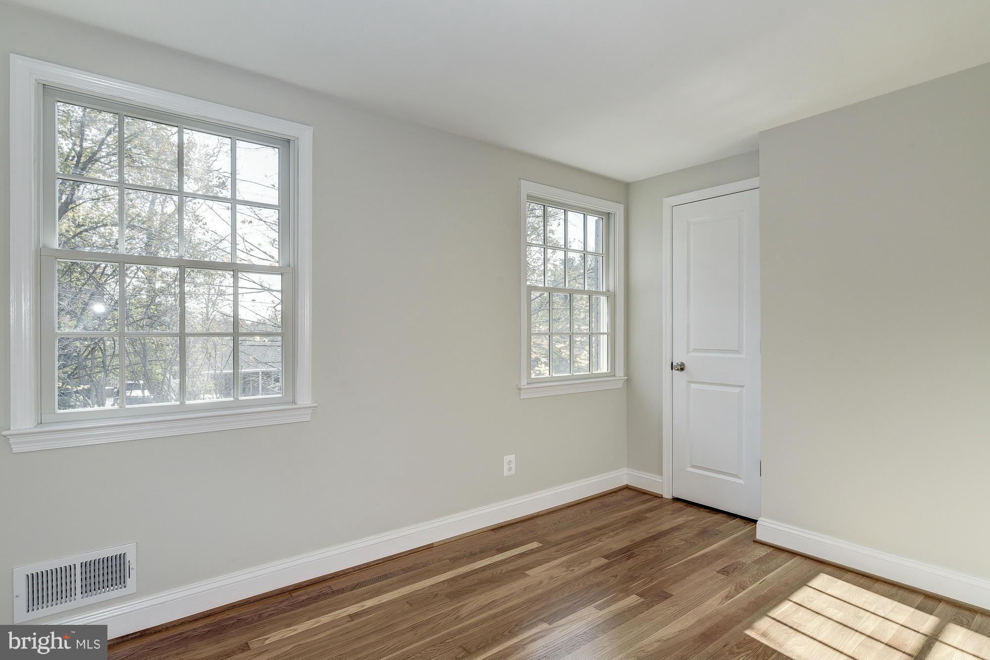 8207 Postoak Road Potomac, MD 20854 - Photo 26 of 30 Bedroom #3