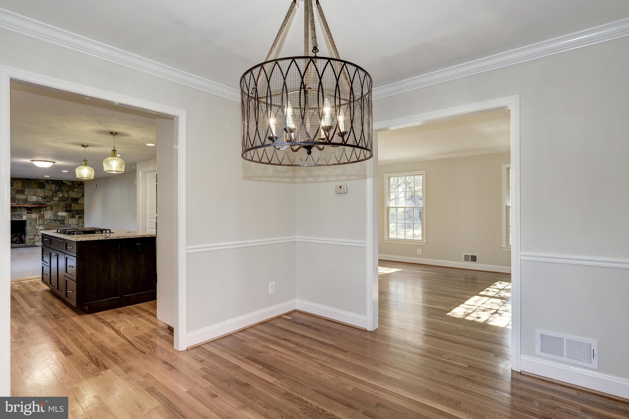 8207 Postoak Road Potomac, MD 20854 - Photo 9 of 30 Dining Room
