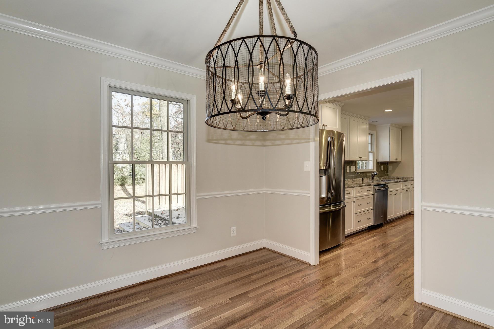 8207 Postoak Road Potomac, MD 20854 - Photo 10 of 30 Dining Room