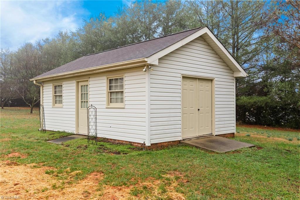 8621 Bame Road Colfax, NC 27235 - Photo 39 of 43