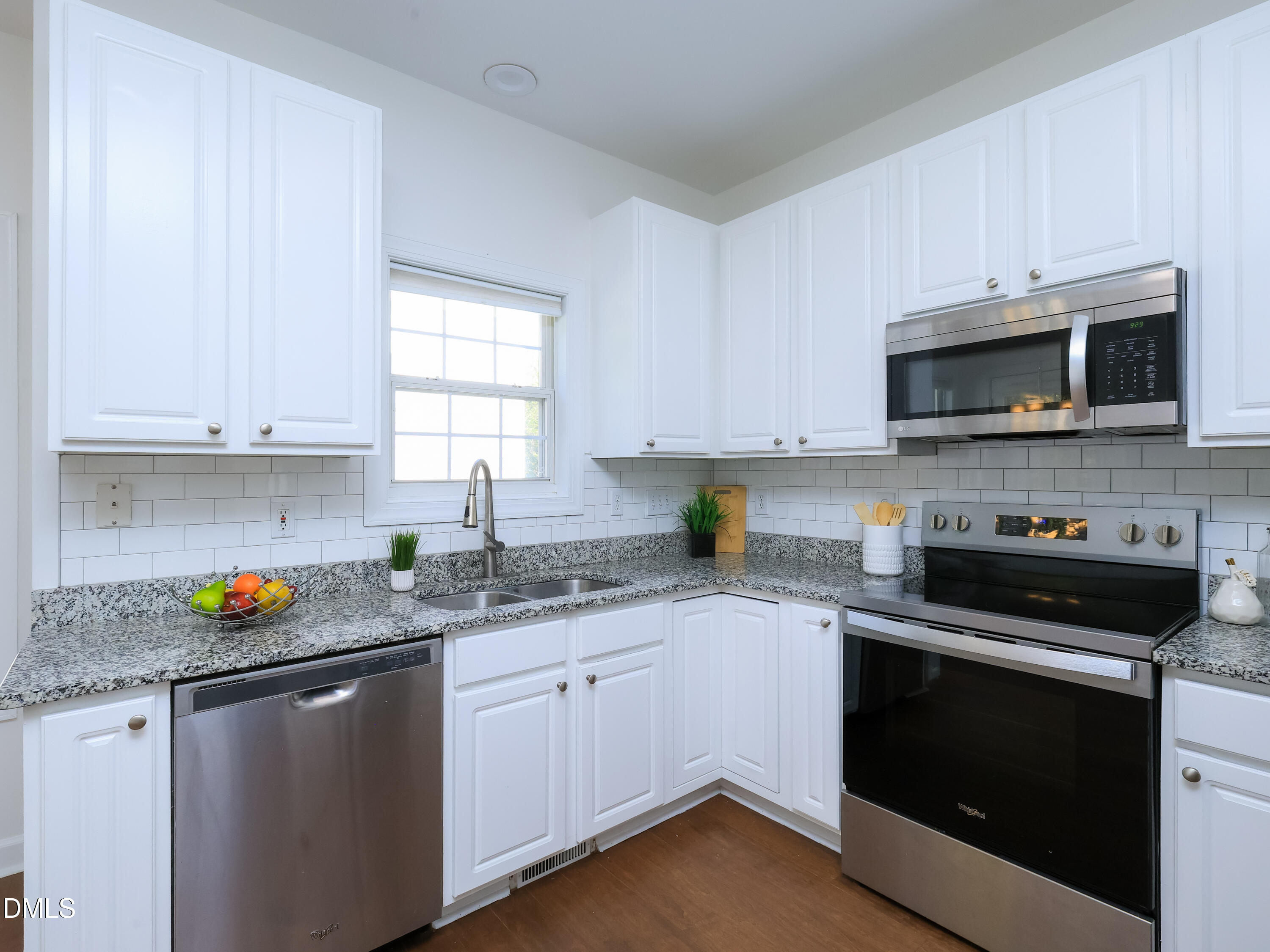 8613 Clivedon Drive Raleigh, NC 27615 - Photo 12 of 34 026_kitchen