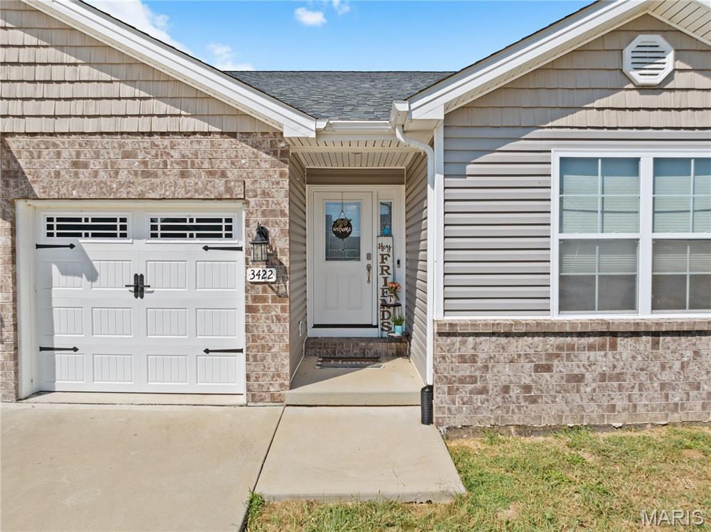 3422 Chippewa Drive Belleville, IL 62221 - Photo 2 of 32