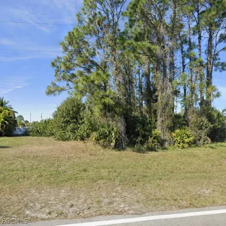 $100,500 | 3202 Jacaranda Parkway East, Cape Coral, FL 33909