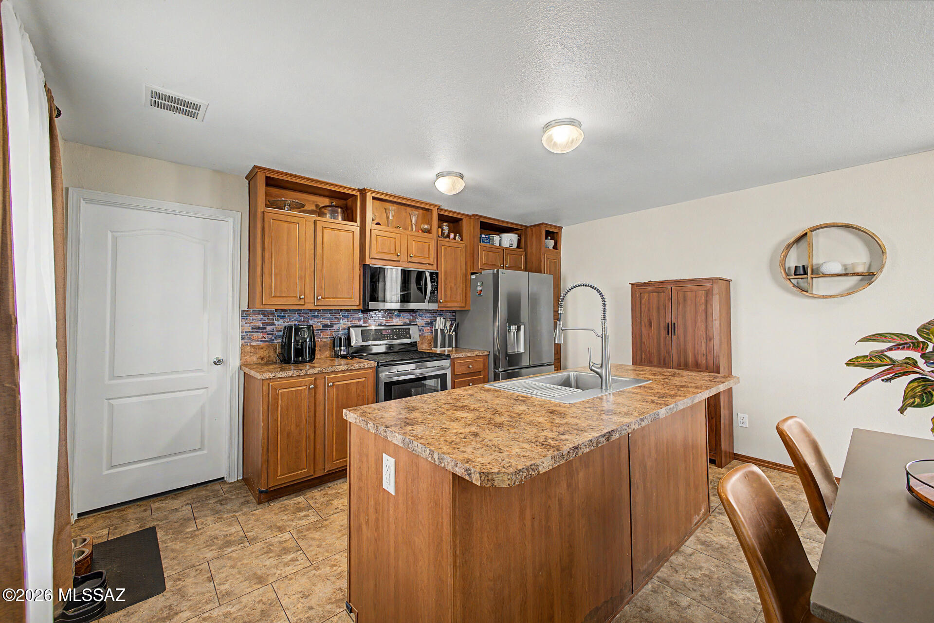 17445 West Chinle Road Marana, AZ 85653 - Photo 15 of 32 16 - Chinle 17445