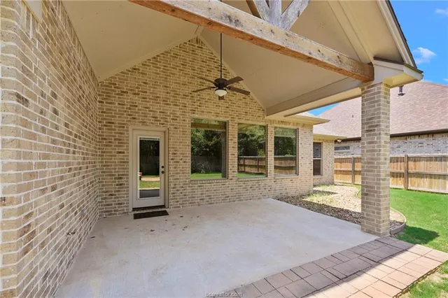 $2,600 | 15643 Long Creek Lane, College Station, TX 77845